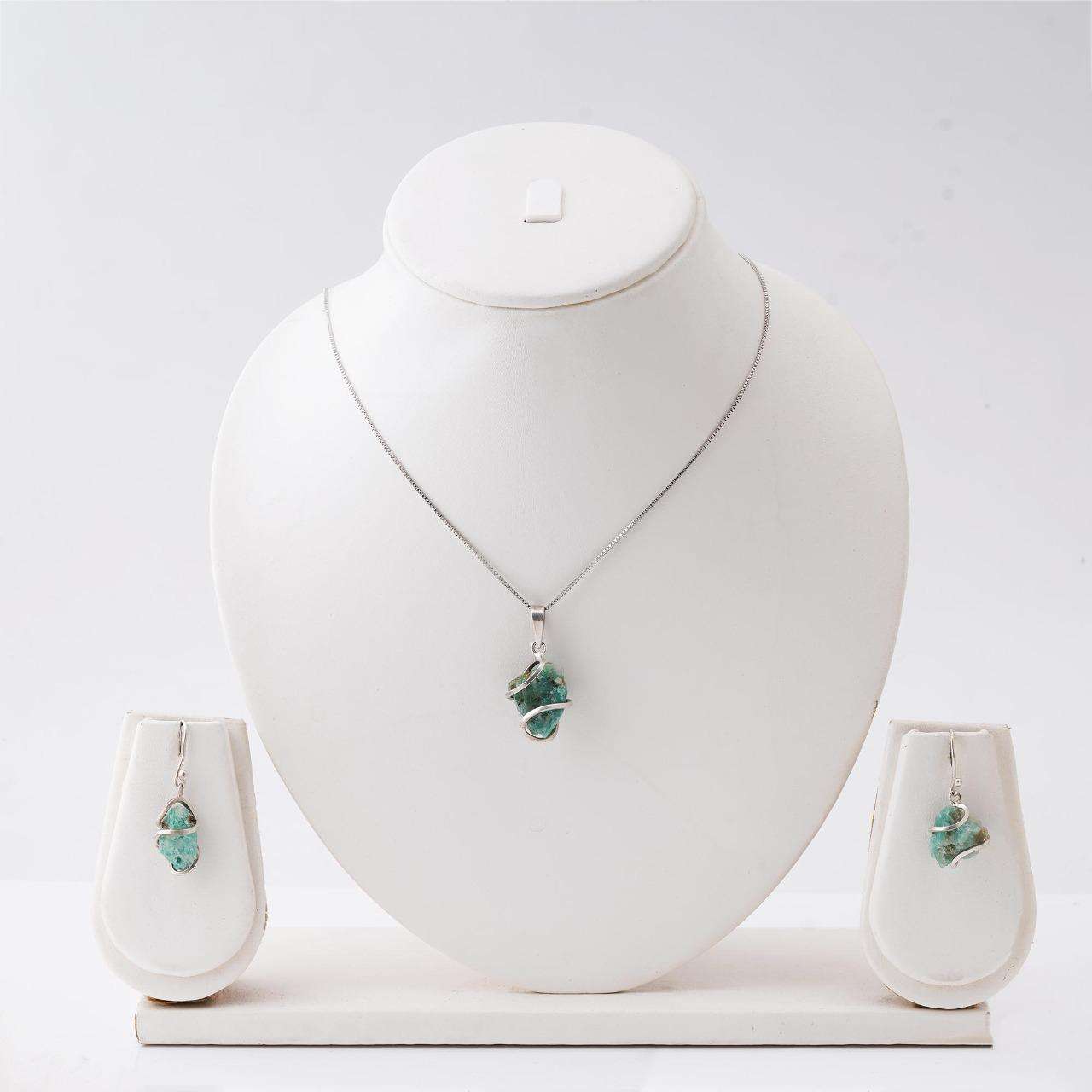 Handmade Set of Raw Emerald in its Natural form in Italian Silver-0