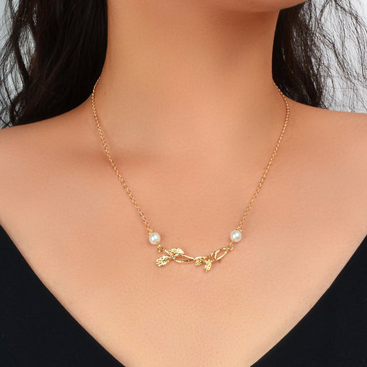 Designer Stylish Jewellery Gold Chain Pearl Decoration Gold Leaf Charm Necklace-0