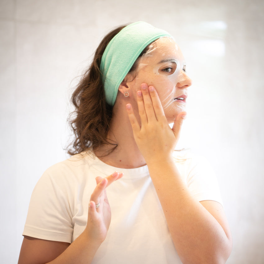 Illuminating and Moisturising Face Mask (Box of 12)-3